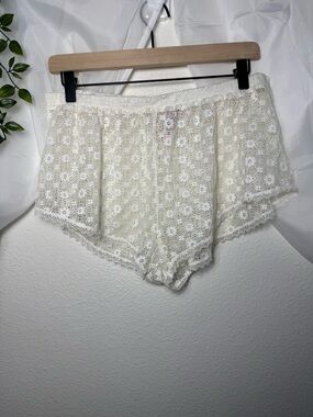 Victoria's Secret Floral Lace Tap Shorts Sleep Lingerie Ecru White L